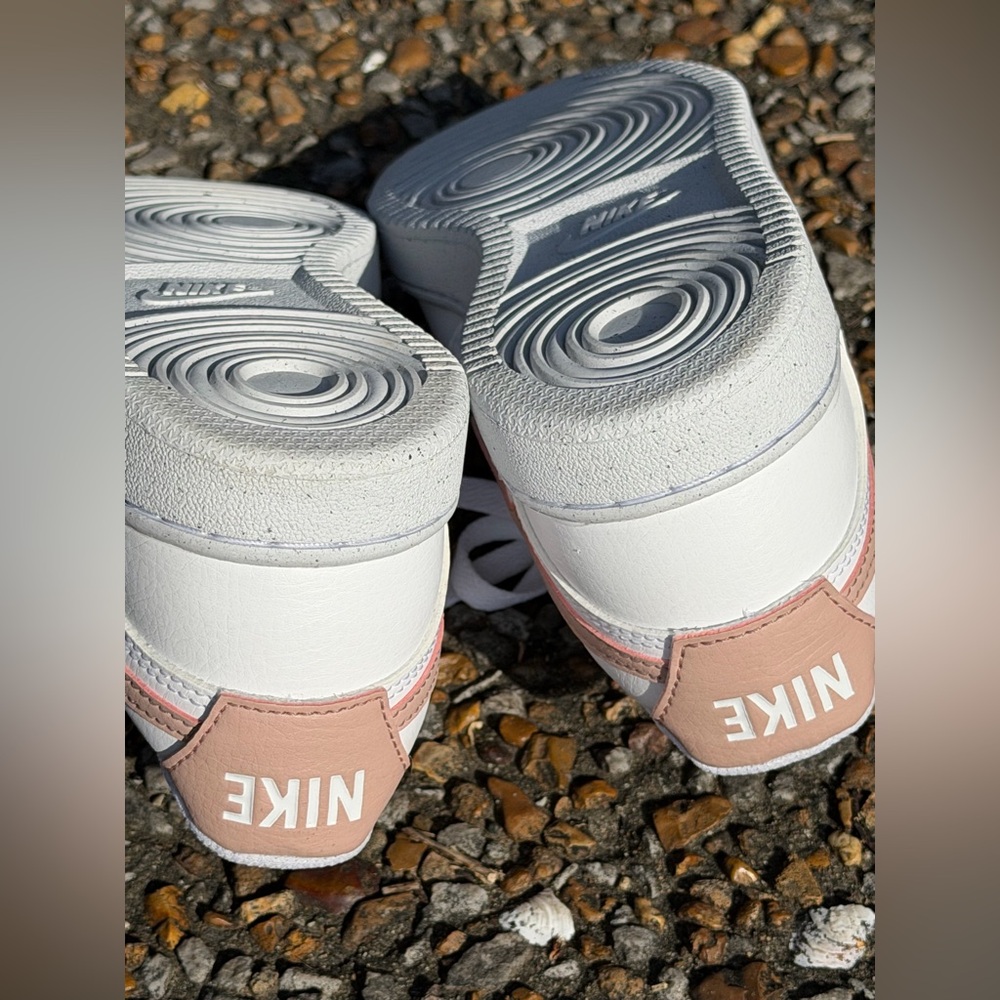 Nike Court Vision Low Next Nature Women's Shoes in the White/Pink Oxford color - Picture 7 of 10